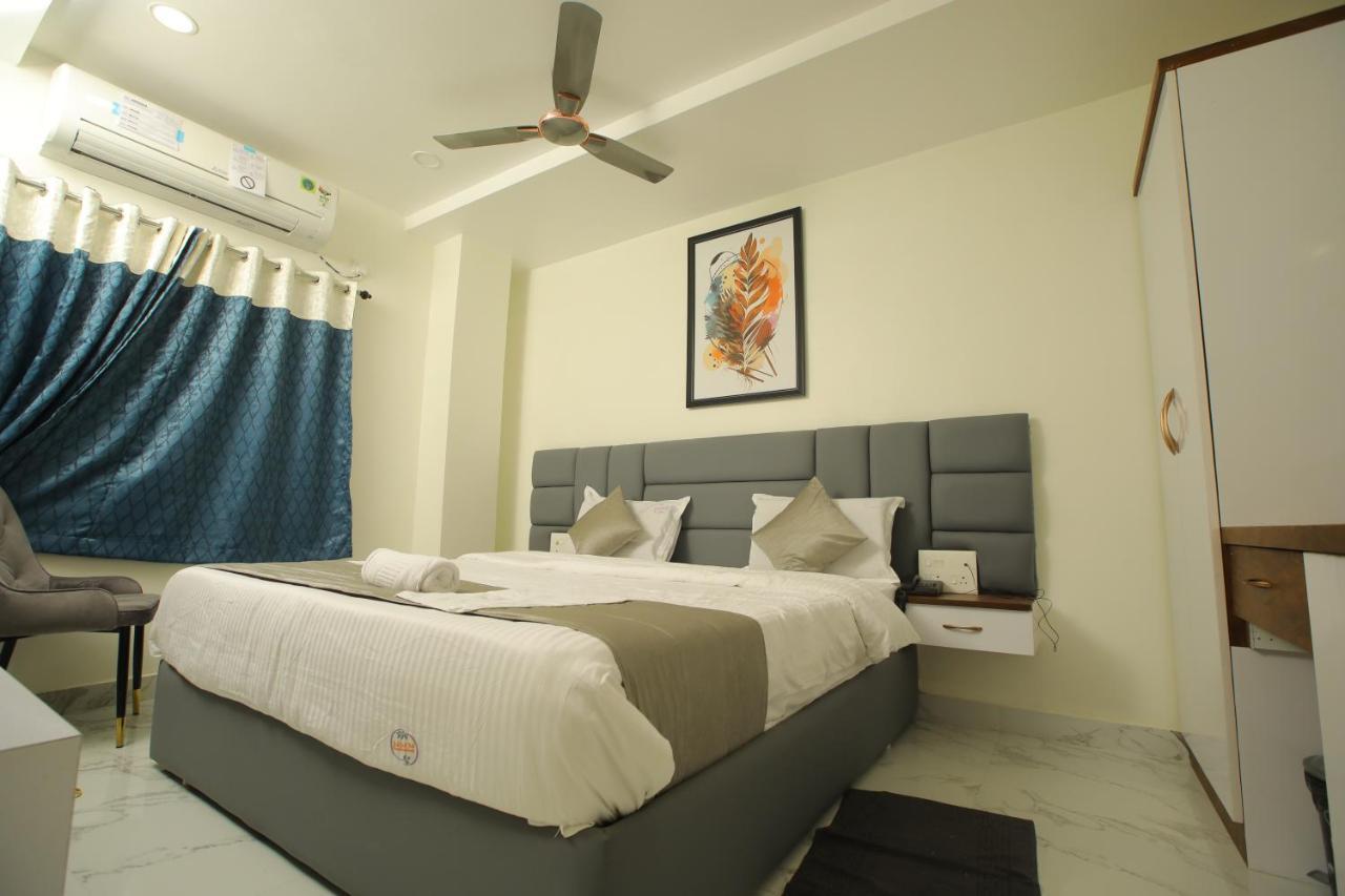 Radha Rani Residency Hotel Khammam Exterior photo